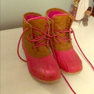 Pink duck boots